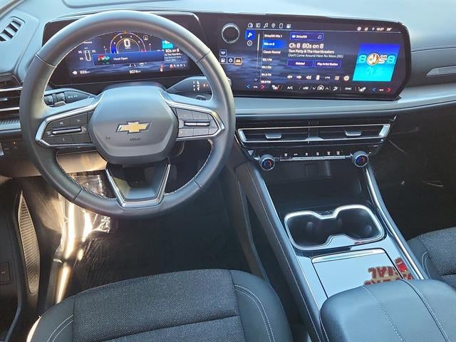 2024 Chevrolet Traverse LS