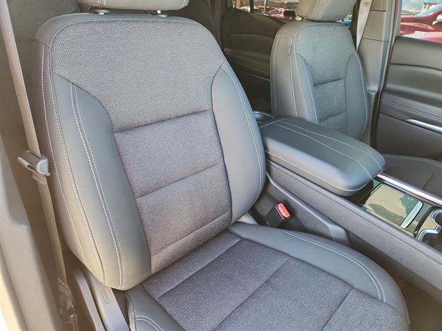 2024 Chevrolet Traverse LS