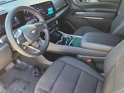 2024 Chevrolet Traverse LS