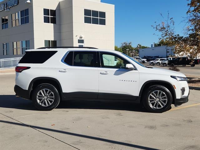 2022 Chevrolet Traverse LT Cloth