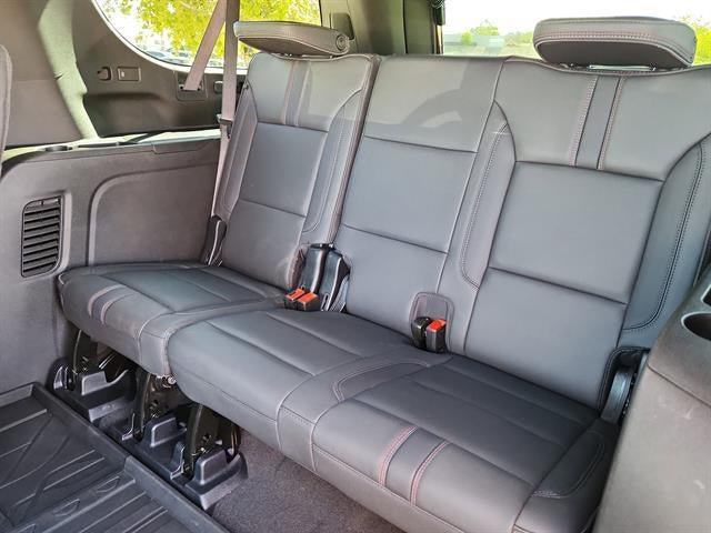 2025 Chevrolet Suburban RST