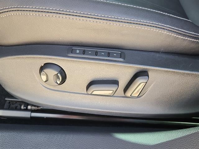 2022 Volkswagen Passat 2.0T Limited Edition
