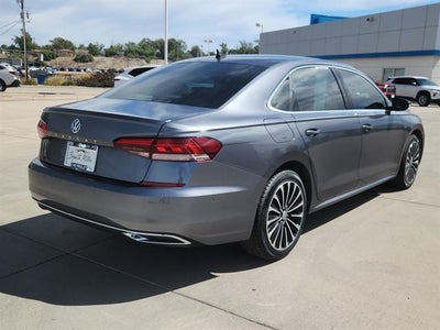 2022 Volkswagen Passat 2.0T Limited Edition