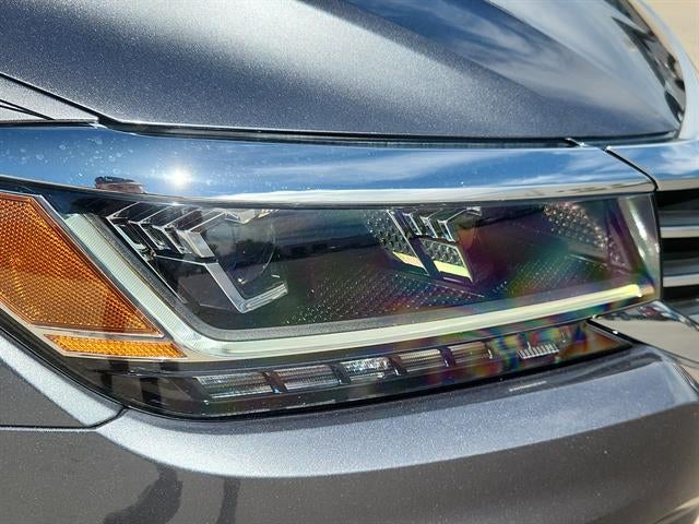 2022 Volkswagen Passat 2.0T Limited Edition