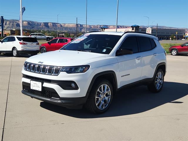 2023 Jeep Compass Latitude Lux