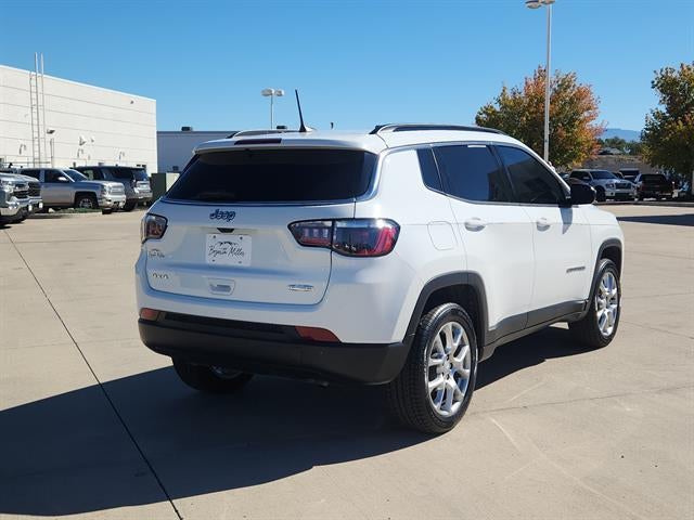 2023 Jeep Compass Latitude Lux