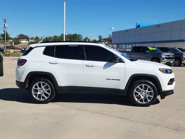 2023 Jeep Compass Latitude Lux
