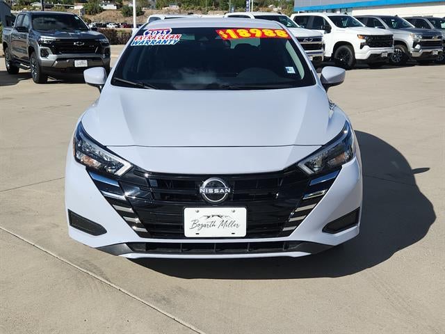 2025 Nissan Versa SV