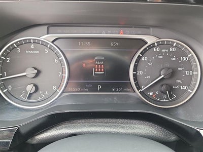 2025 Nissan Pathfinder SL