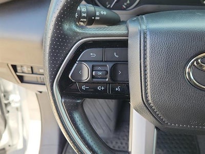 2023 Toyota Tundra 4WD SR5