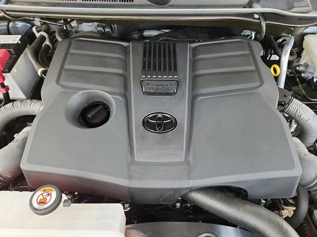 2023 Toyota Tundra 4WD SR5