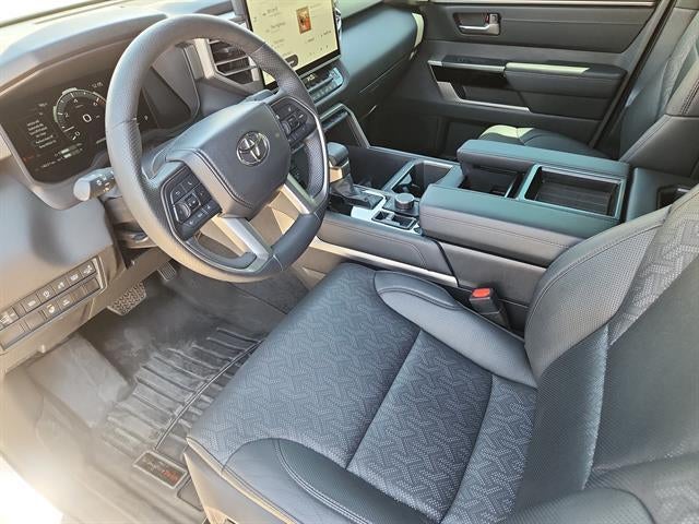 2025 Toyota Tundra 4WD SR5