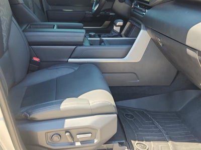 2025 Toyota Tundra 4WD SR5
