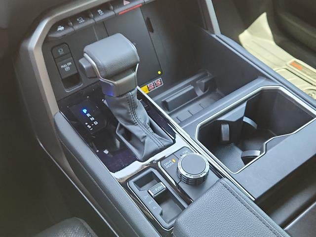 2025 Toyota Tundra 4WD SR5