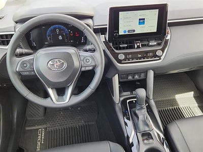 2025 Toyota Corolla Cross XLE